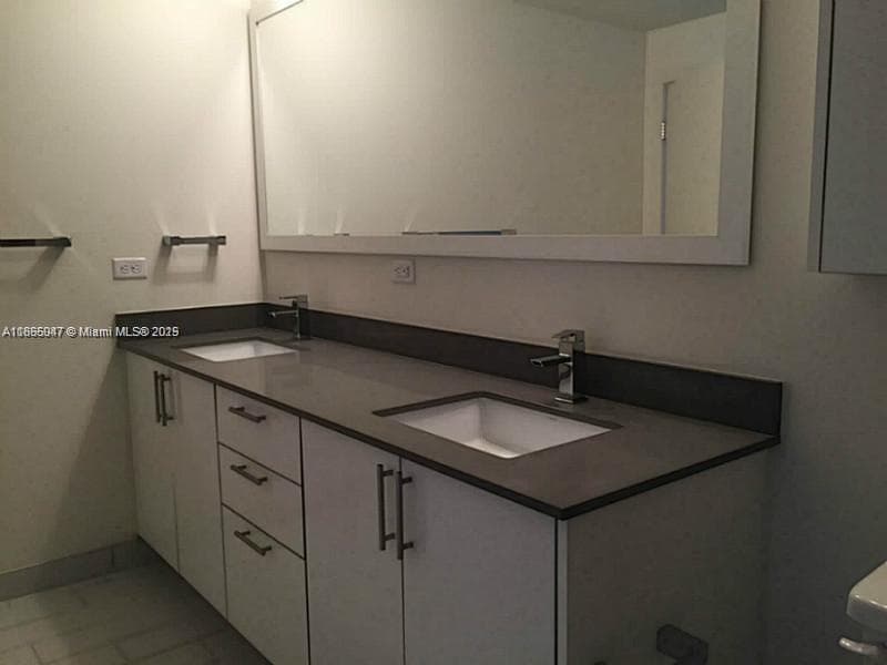 999 SW 1st Ave # 1809, Miami FL 33130