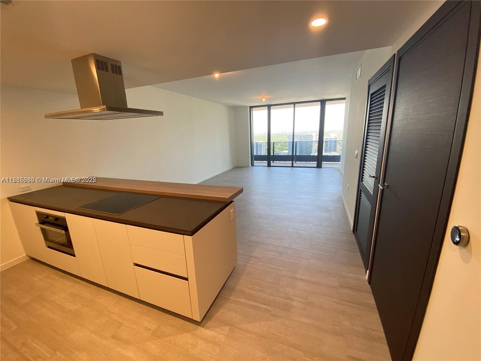 1000 Brickell Plz # 3010, Miami FL 33131