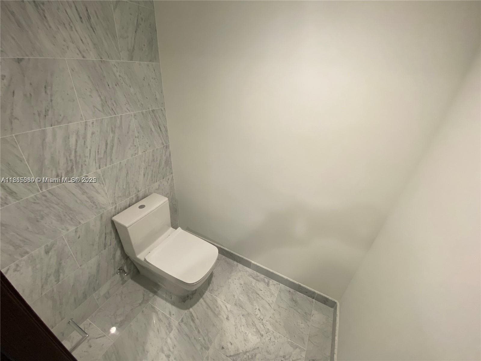 1000 Brickell Plz # 3010, Miami FL 33131