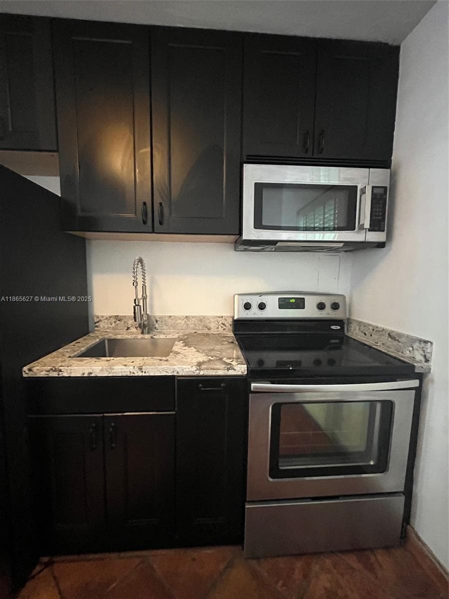 645 NE 77th St # 6, Miami FL 33138