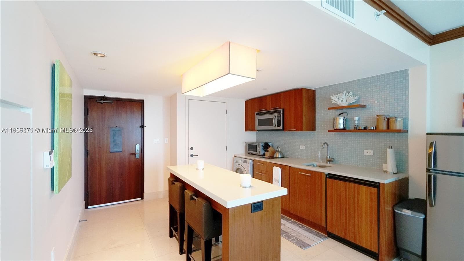 6801 Collins Ave # 710, Miami Beach FL 33141