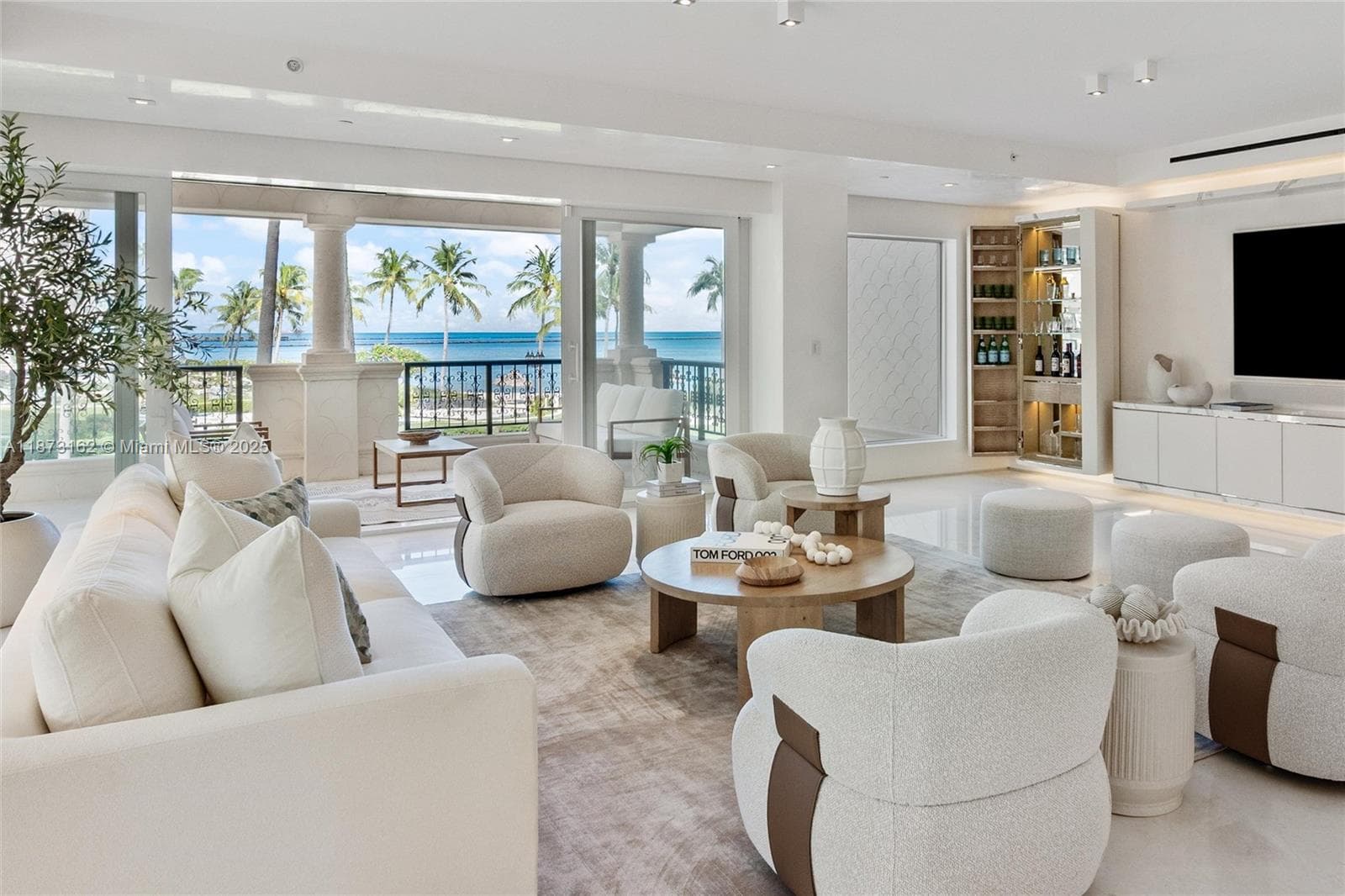 7921 Fisher Island Dr # 7921, Miami Beach FL 33109