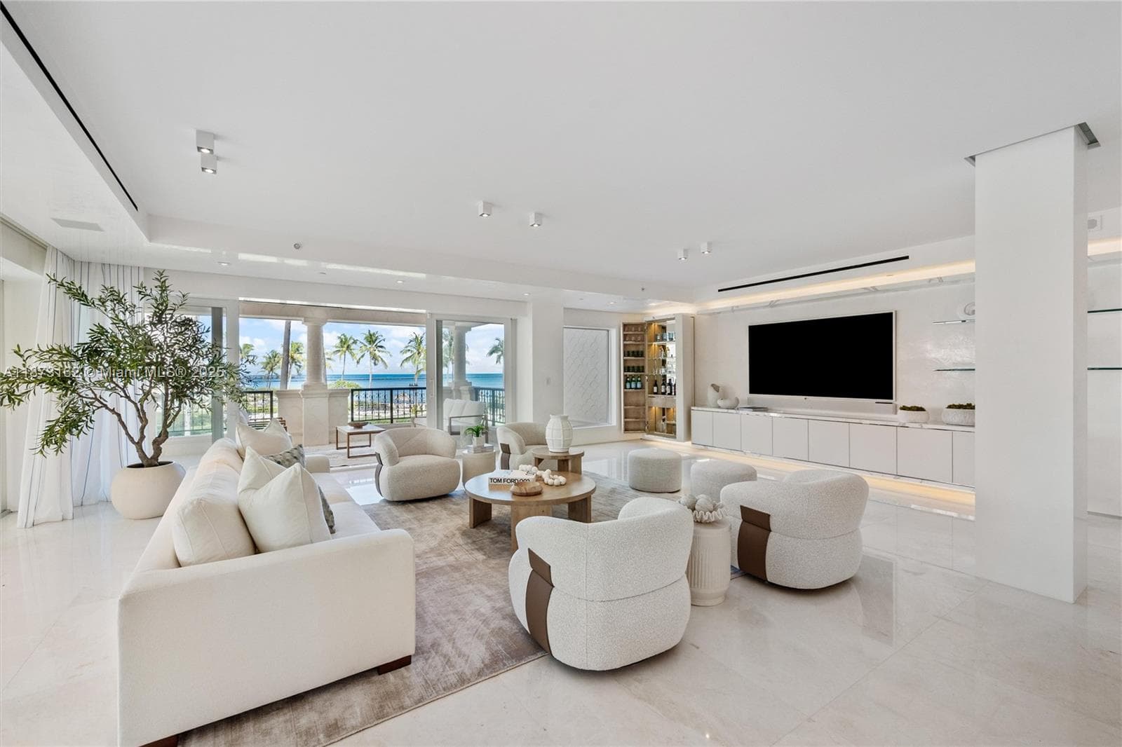 7921 Fisher Island Dr # 7921, Miami Beach FL 33109