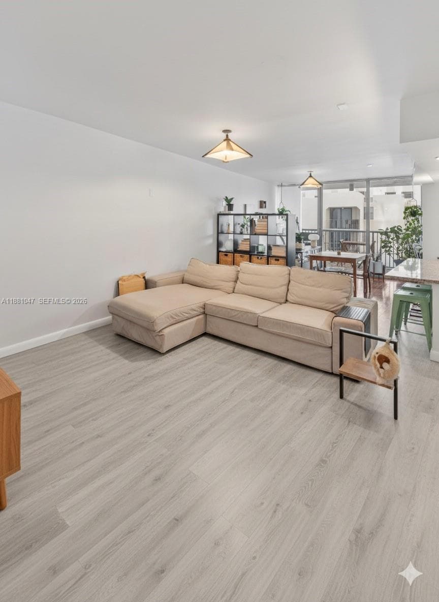 2655 Collins Ave # 510, Miami Beach FL 33140