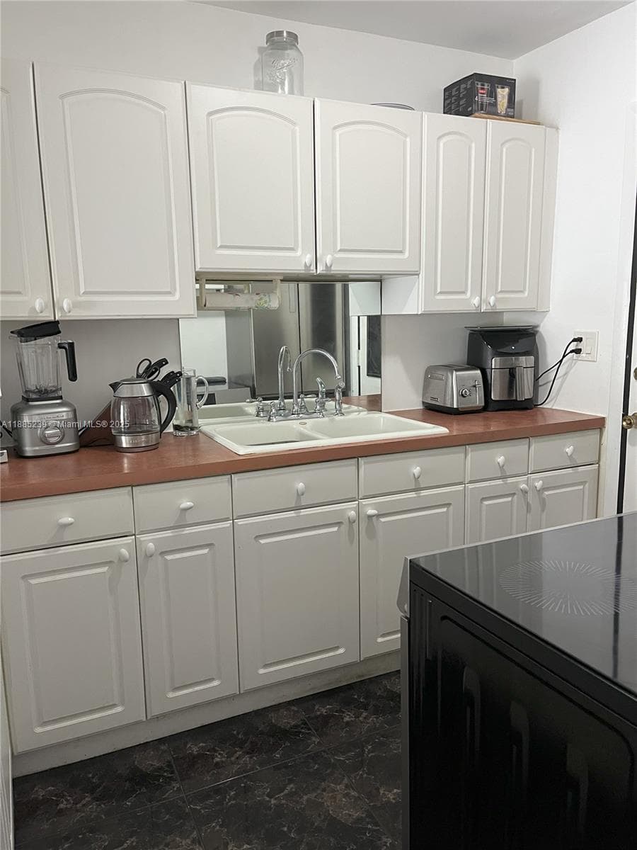 1395 NE 167th St # 315, Miami FL 33162