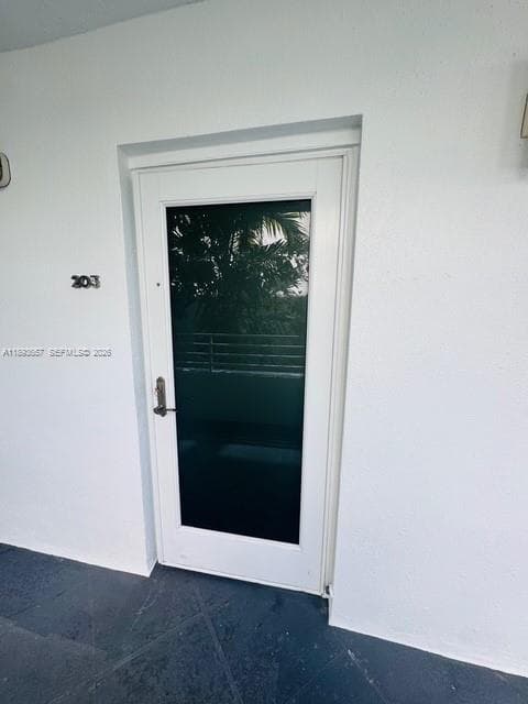 7800 Collins Ave # 203, Miami Beach FL 33141