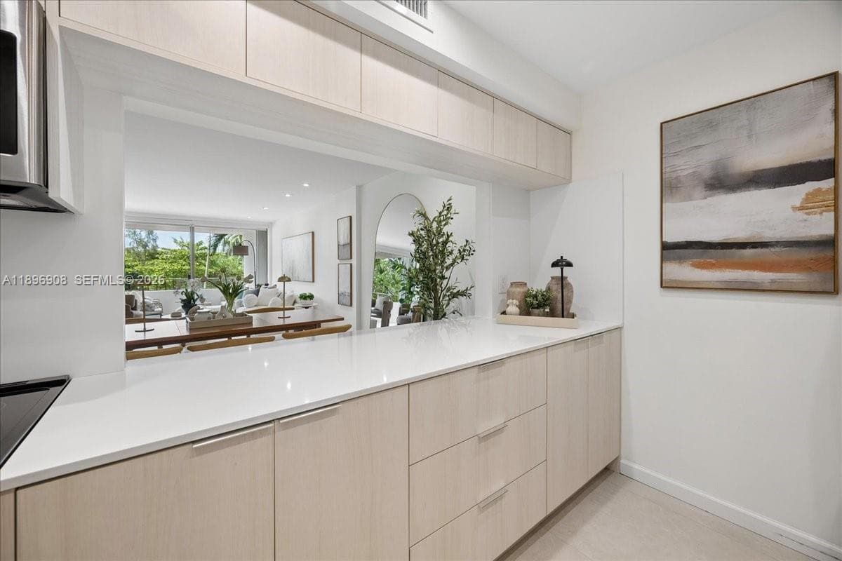 155 Ocean Lane Dr # 302, Key Biscayne FL 33149