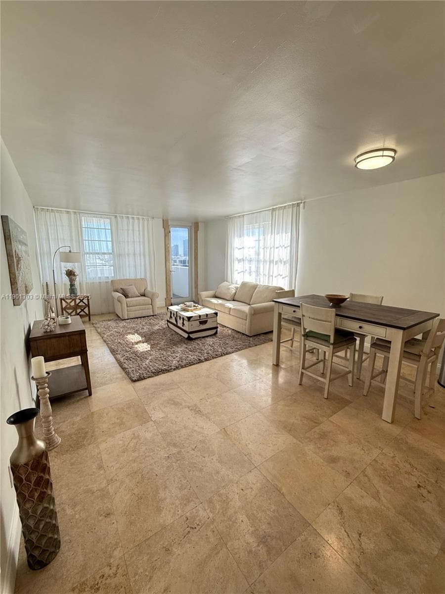 100 Lincoln Rd # 1111, Miami Beach FL 33139