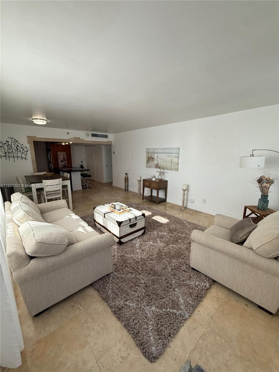 100 Lincoln Rd # 1111, Miami Beach FL 33139