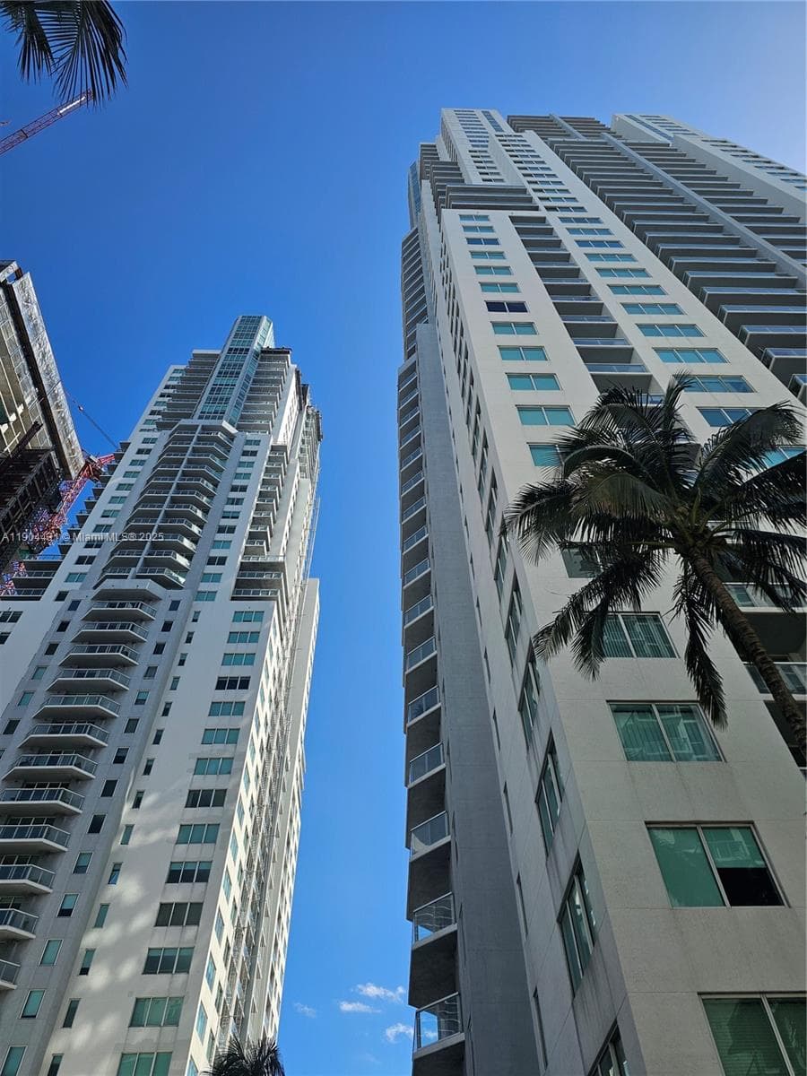 244 Biscayne Blvd # 303, Miami FL 33132