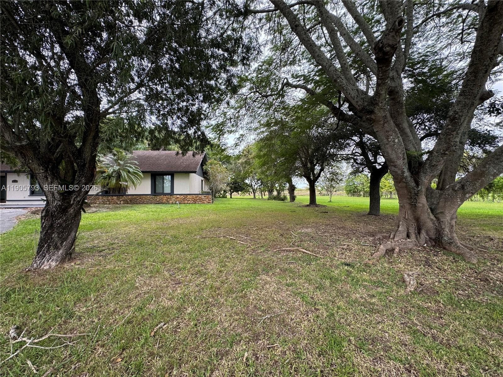 18750 SW 207th Ave, Miami FL 33187