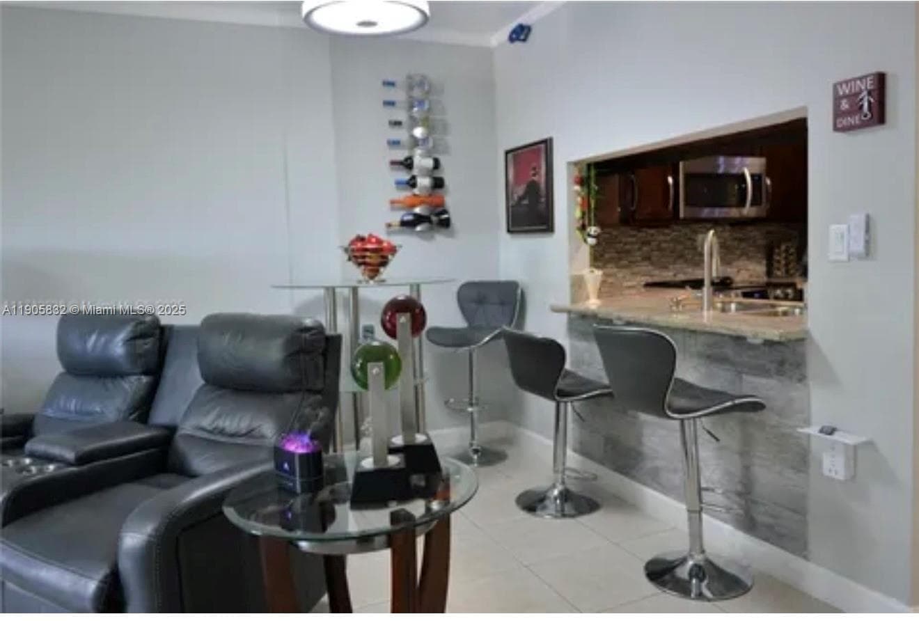 10900 SW 104th St # 314, Miami FL 33176