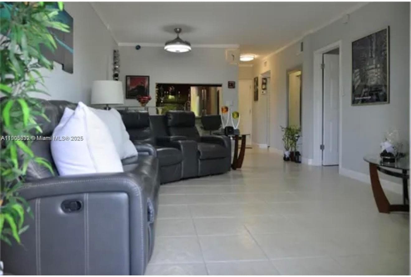 10900 SW 104th St # 314, Miami FL 33176