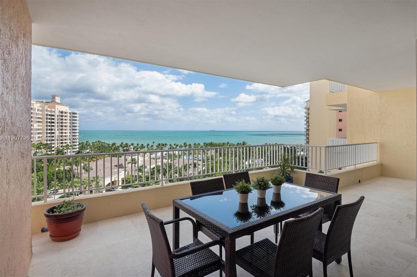 789 Crandon Blvd # 1005, Key Biscayne FL 33149