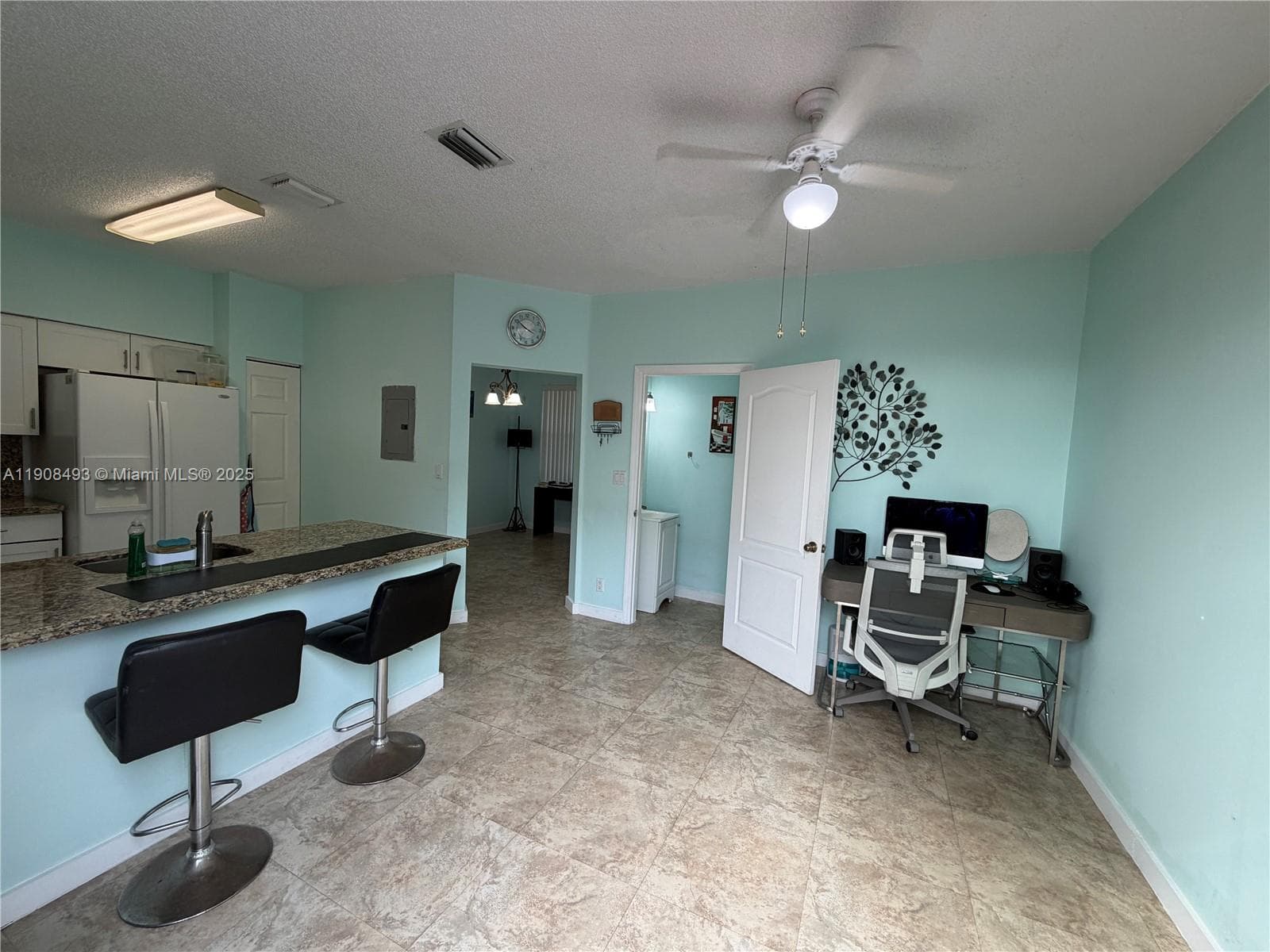 810 NE 212th Ter # 2, Miami FL 33179