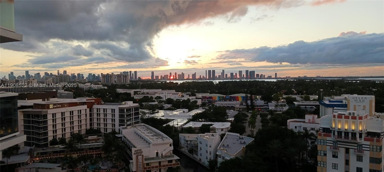 2401 Collins Ave # 1708, Miami Beach FL 33140