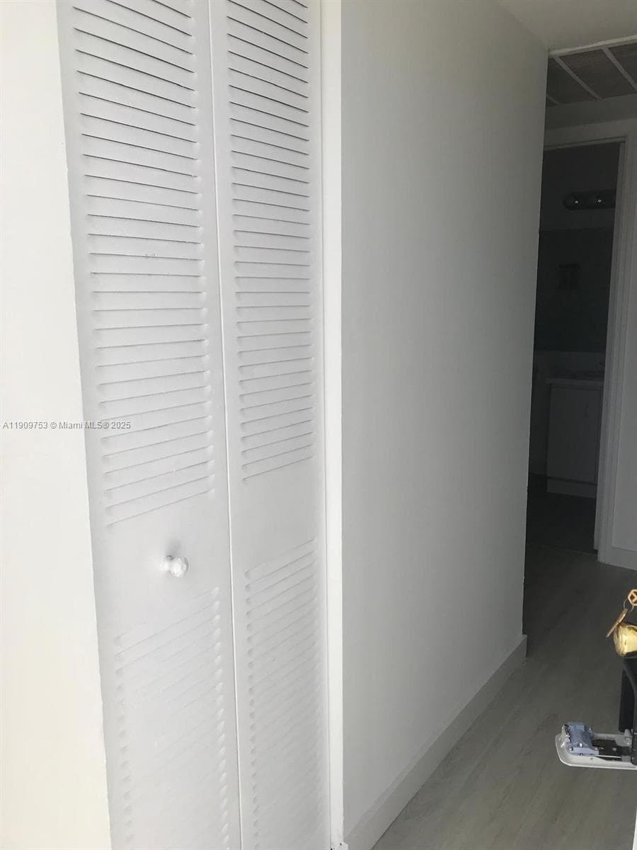 438 NE 210th Cir Ter # 4B, Miami FL 33179