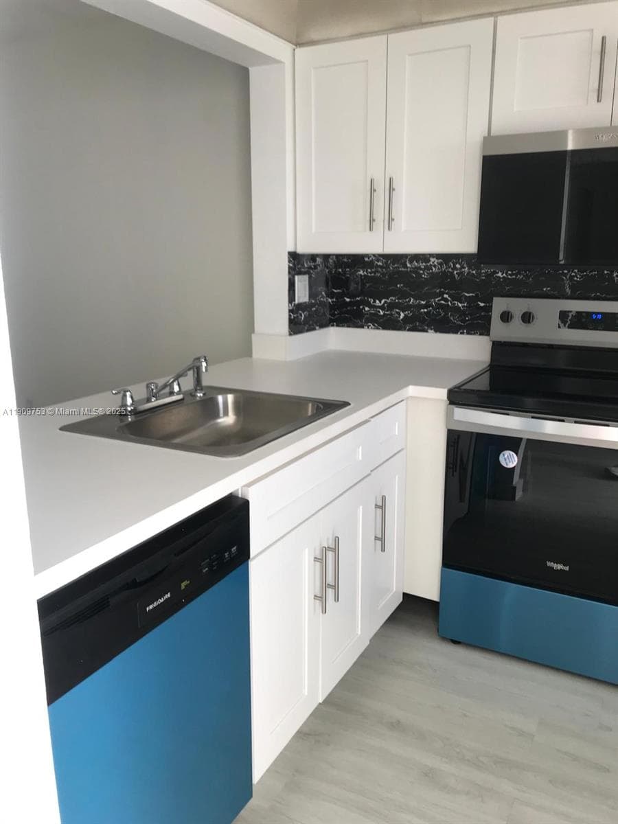438 NE 210th Cir Ter # 4B, Miami FL 33179