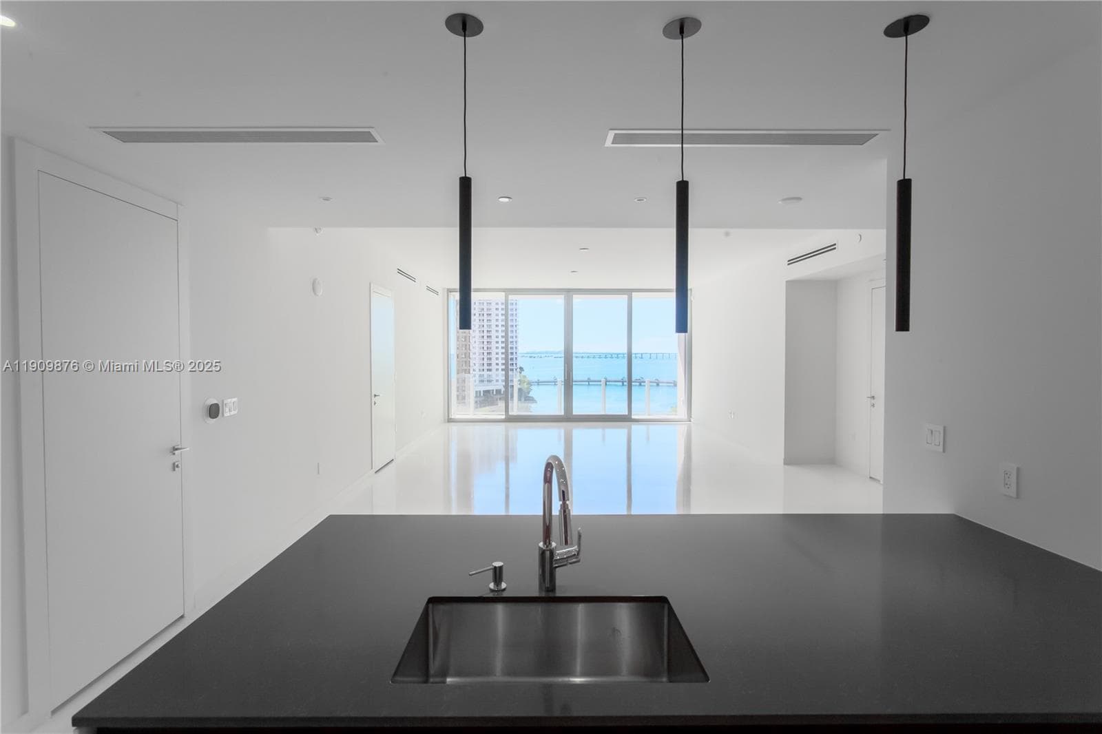 300 Biscayne Blvd Way # 1003, Miami FL 33131