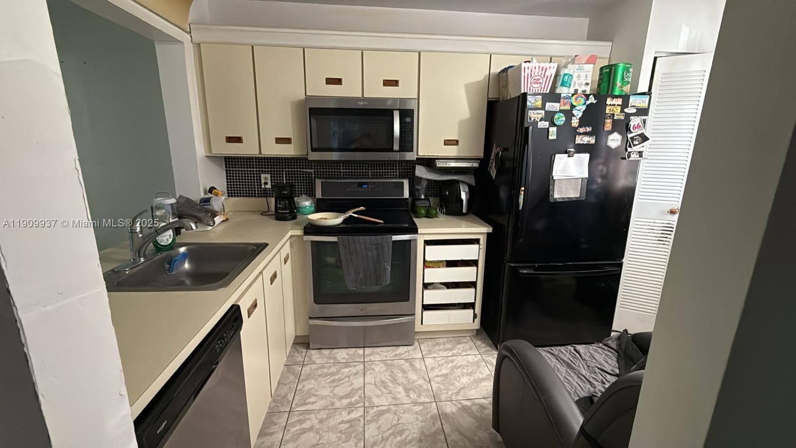 430 NE 210th Cir Ter # 3, Miami FL 33179