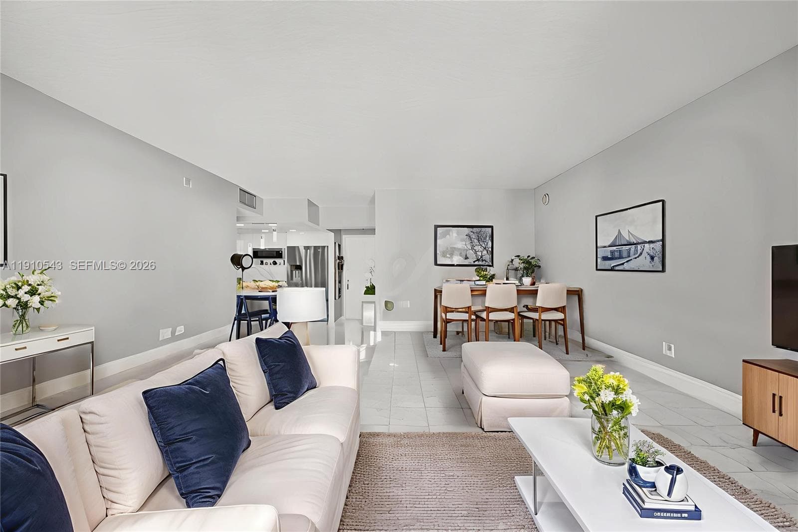 9686 Fontainebleau Blvd # 507, Miami FL 33172