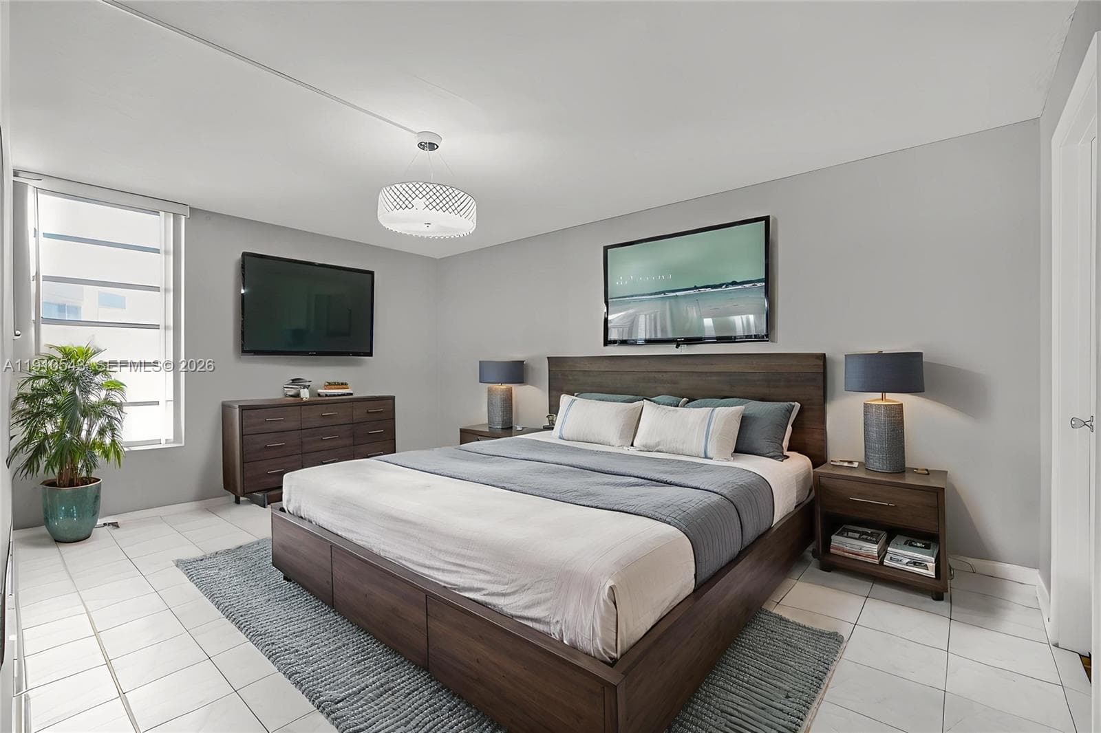 9686 Fontainebleau Blvd # 507, Miami FL 33172
