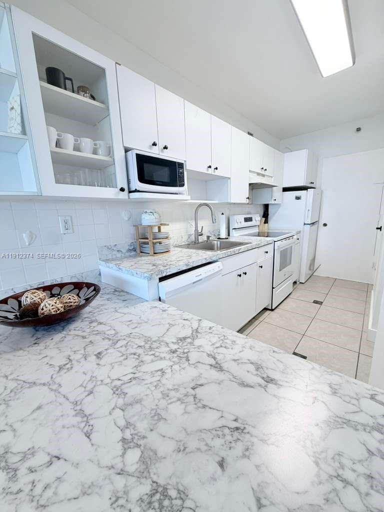 100 Lincoln Rd # 1220, Miami Beach FL 33139