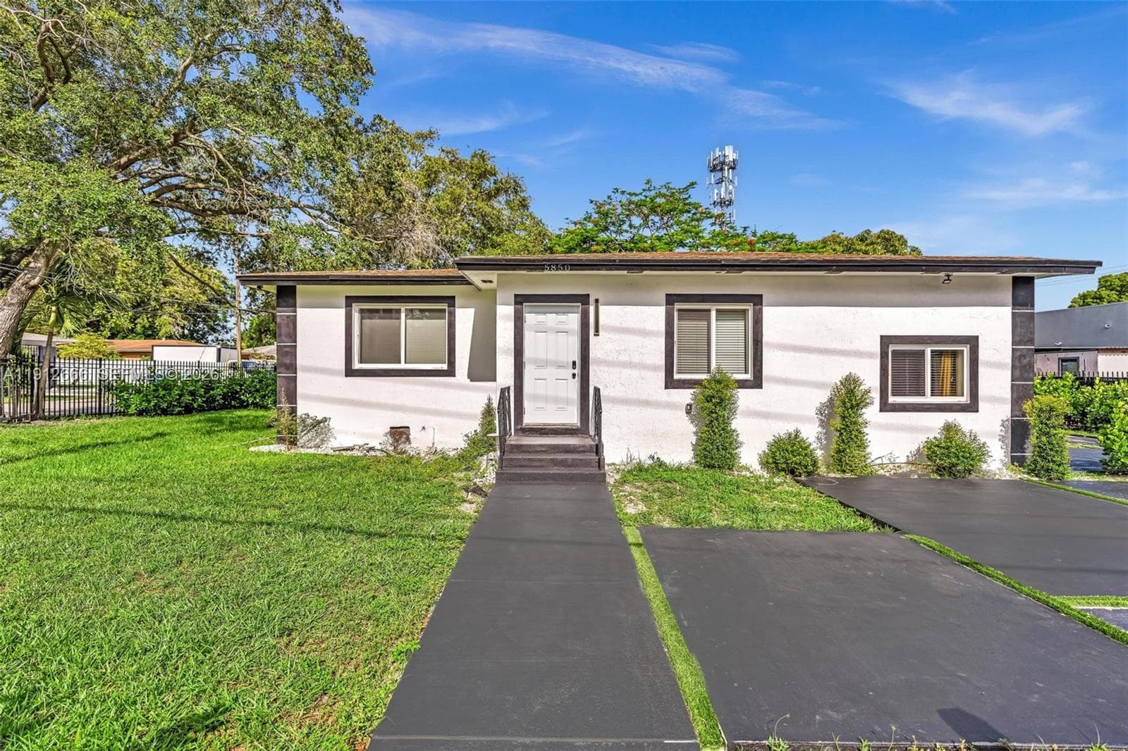5850 NE 3rd Ave, Miami FL 33137