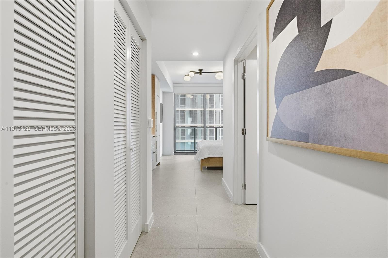 11 NE 6th St # 1906, Miami FL 33132