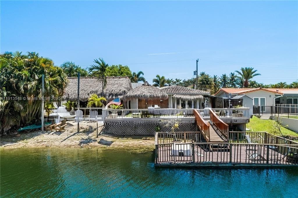 21280 NE 23rd Ave, Miami FL 33180
