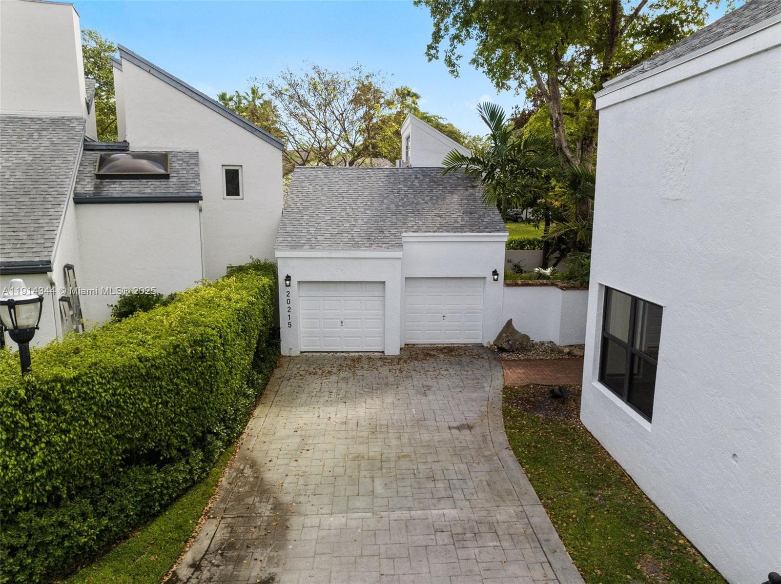 20215 W Oak Haven Cir, Miami FL 33179