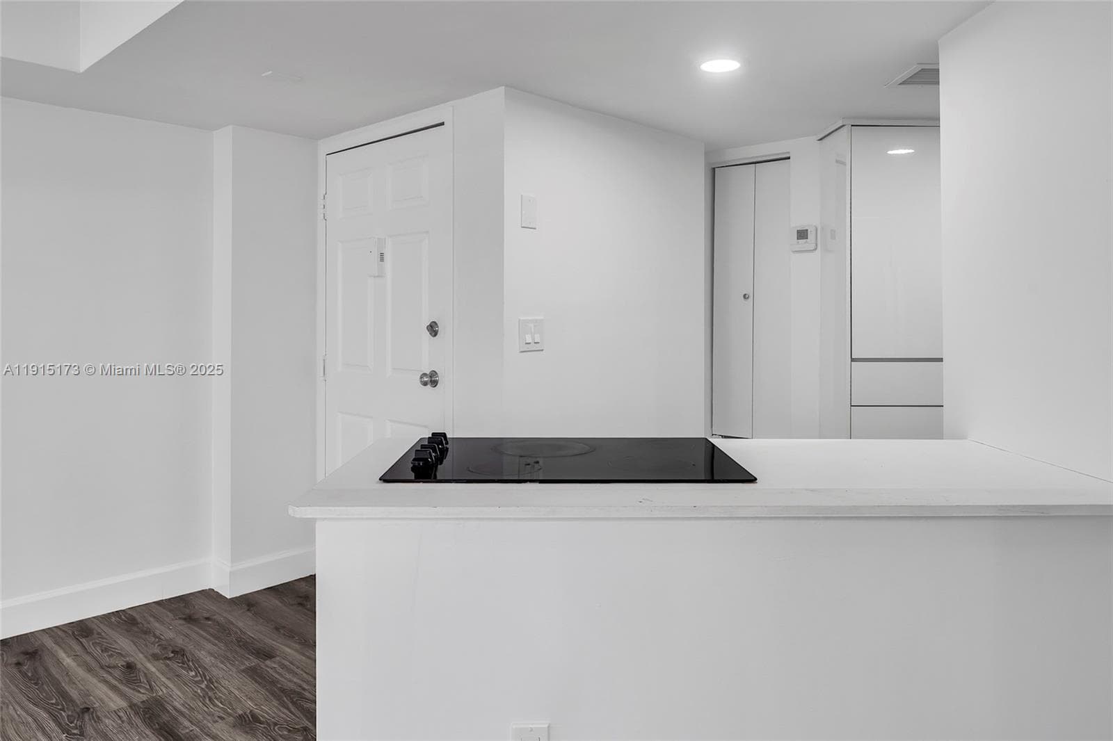 825 Brickell Bay Dr # 1942, Miami FL 33131