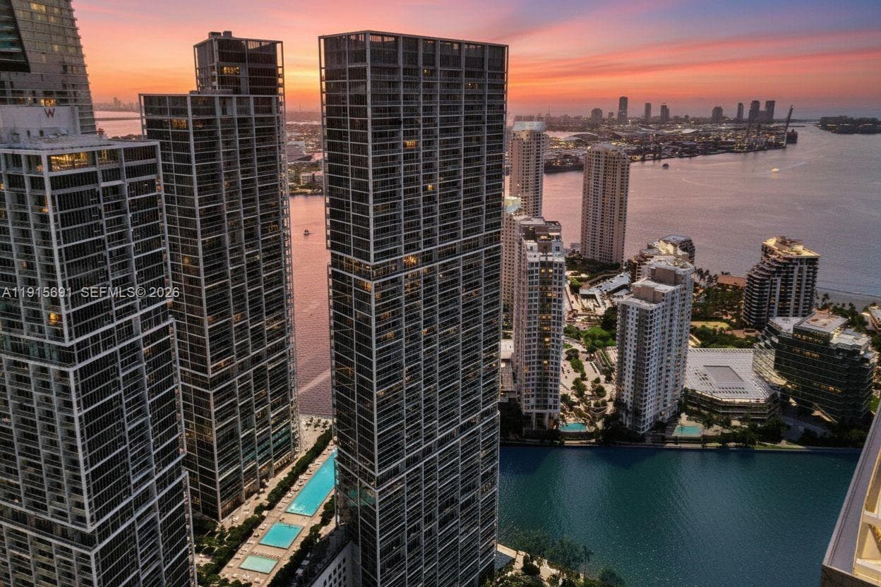 495 Brickell Ave # 2206, Miami FL 33131