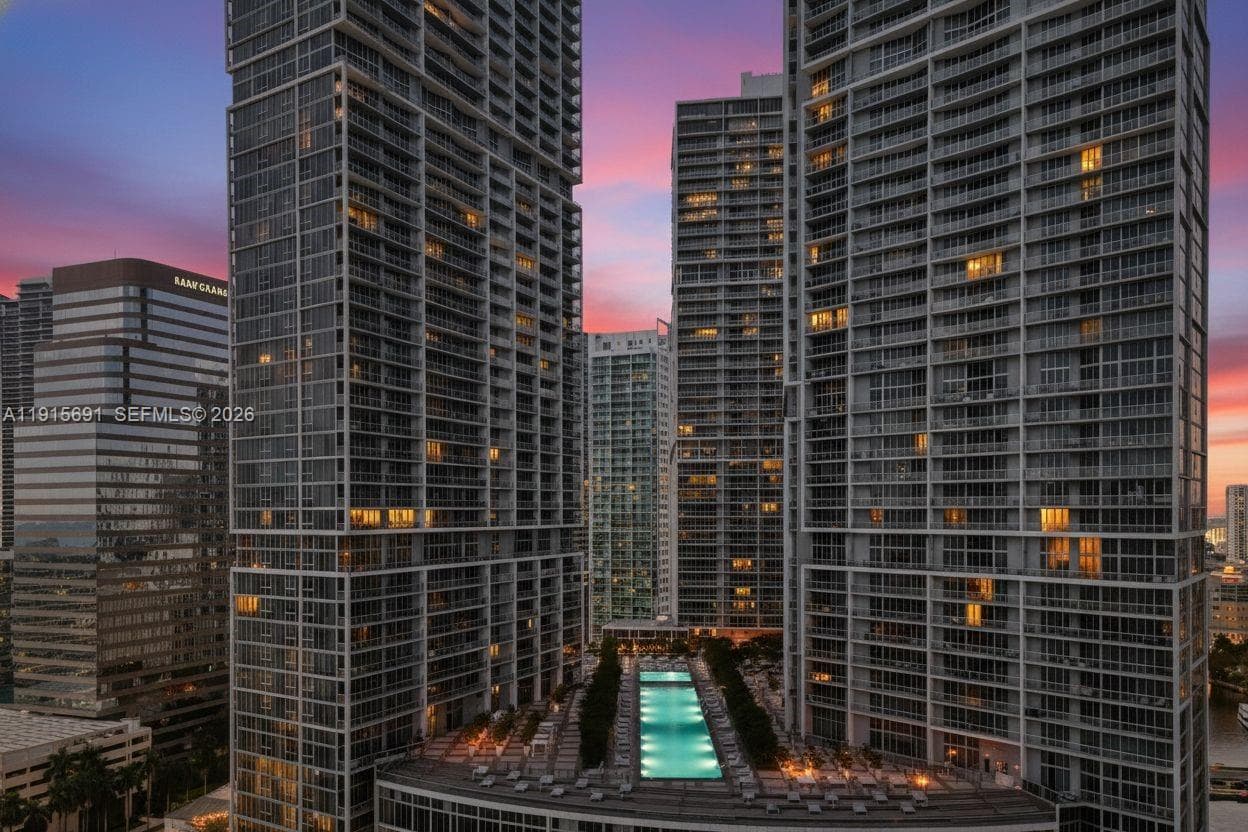 495 Brickell Ave # 2206, Miami FL 33131