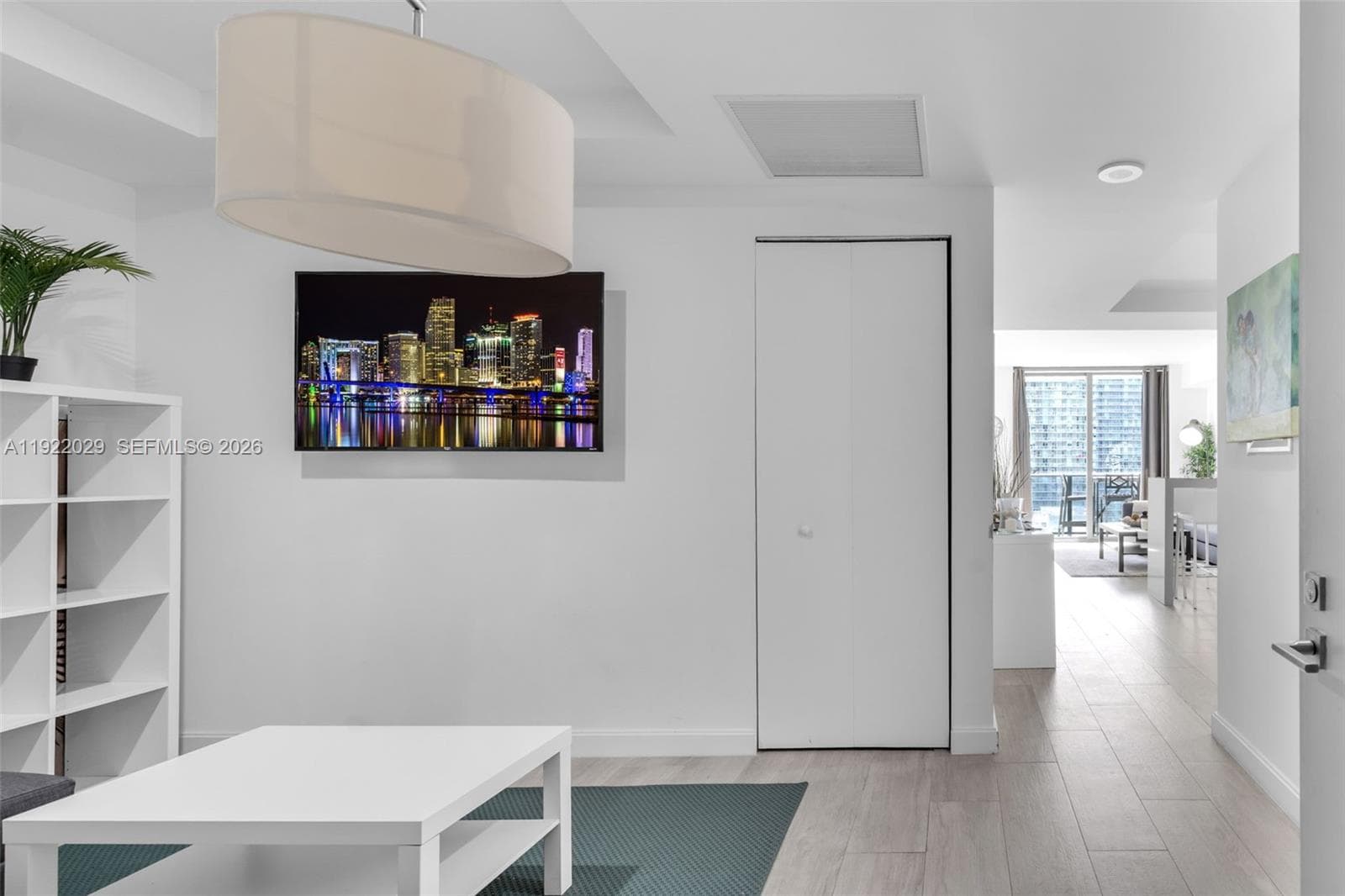 55 SW 9th St # 1705, Miami FL 33130