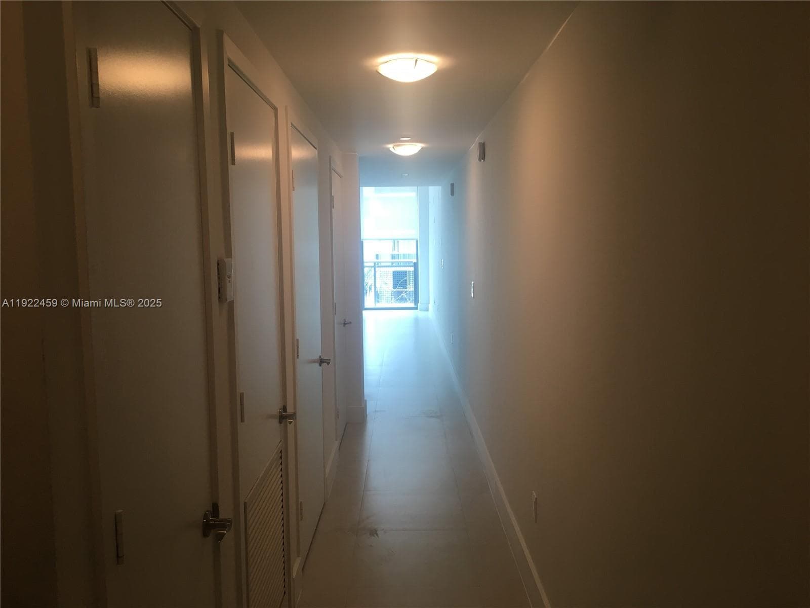 6000 Collins Ave # 521, Miami Beach FL 33140