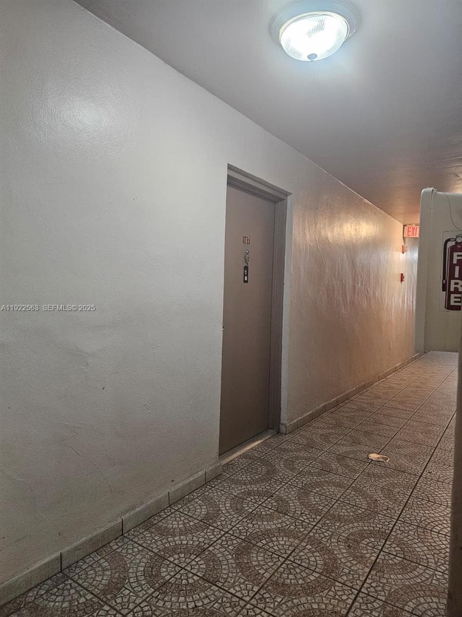 8411 NW 8th St # 111, Miami FL 33126