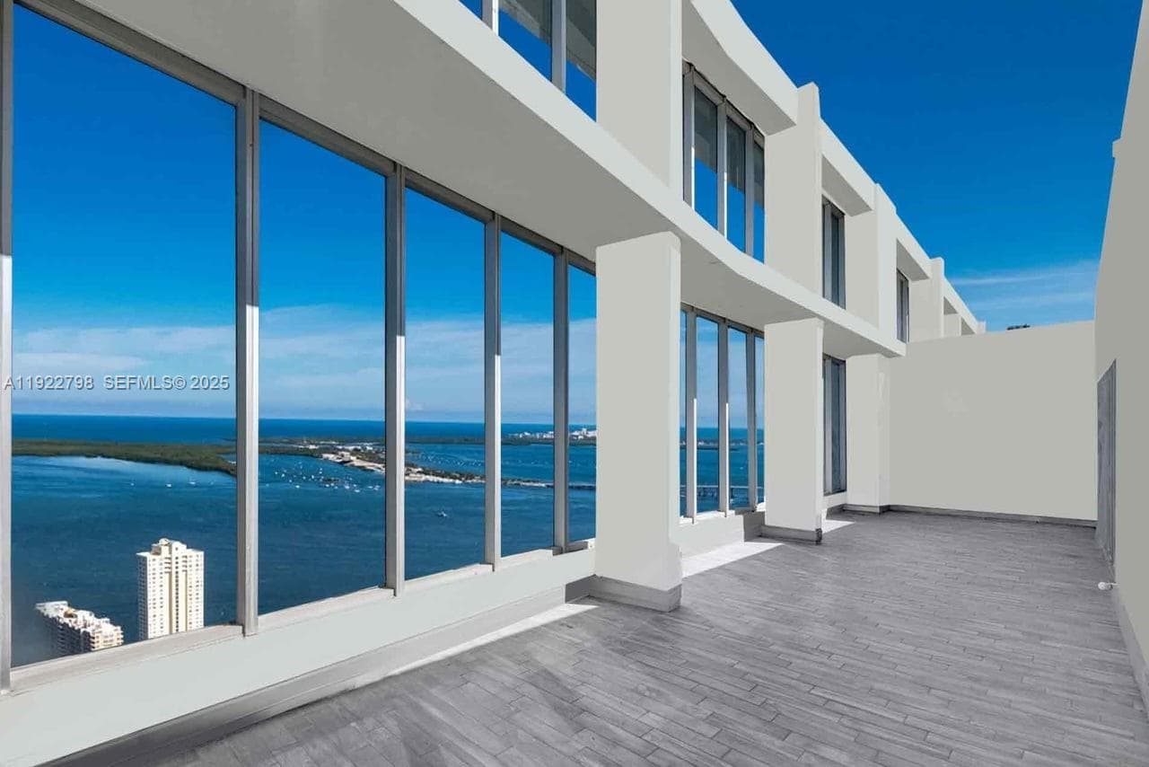 465 Brickell Ave # 5701, Miami FL 33131