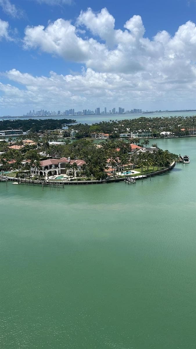 6900 Bay Dr # 7A, Miami Beach FL 33141