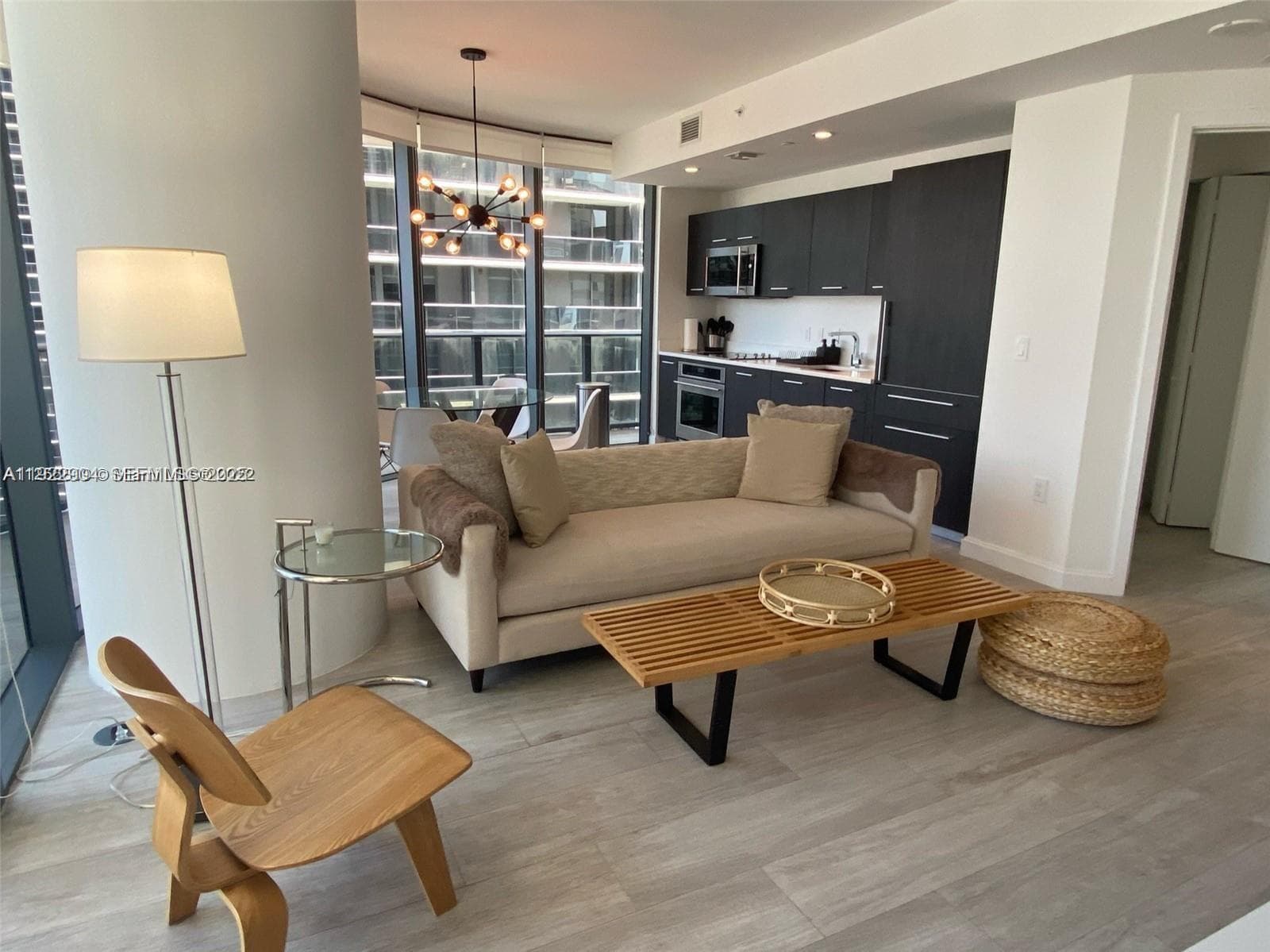 55 SW 9th St # 3001, Miami FL 33130