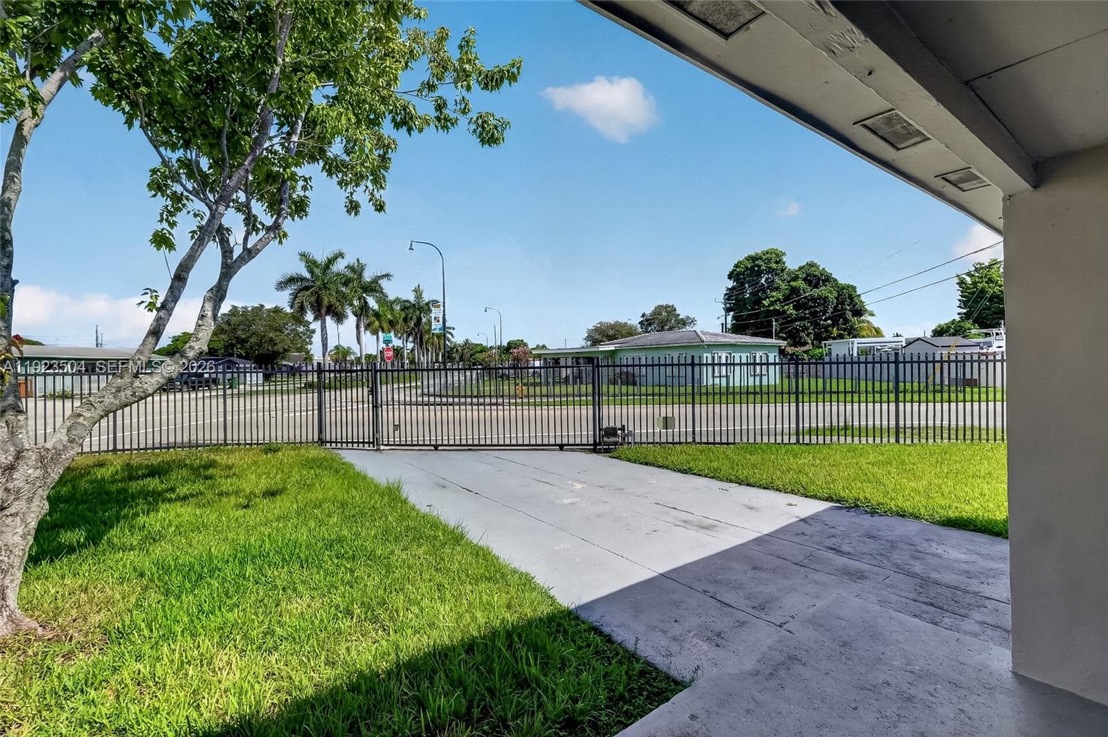 14801 Lincoln Blvd, Miami FL 33176