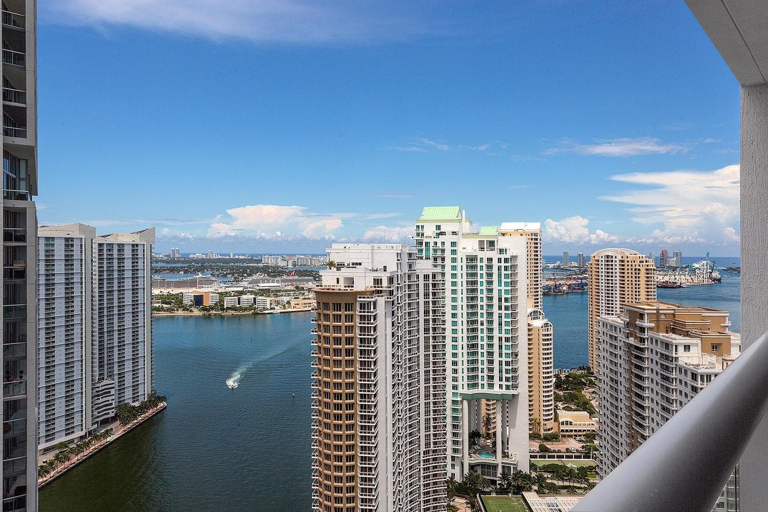 495 Brickell Avenue # 4010, Miami FL 33131