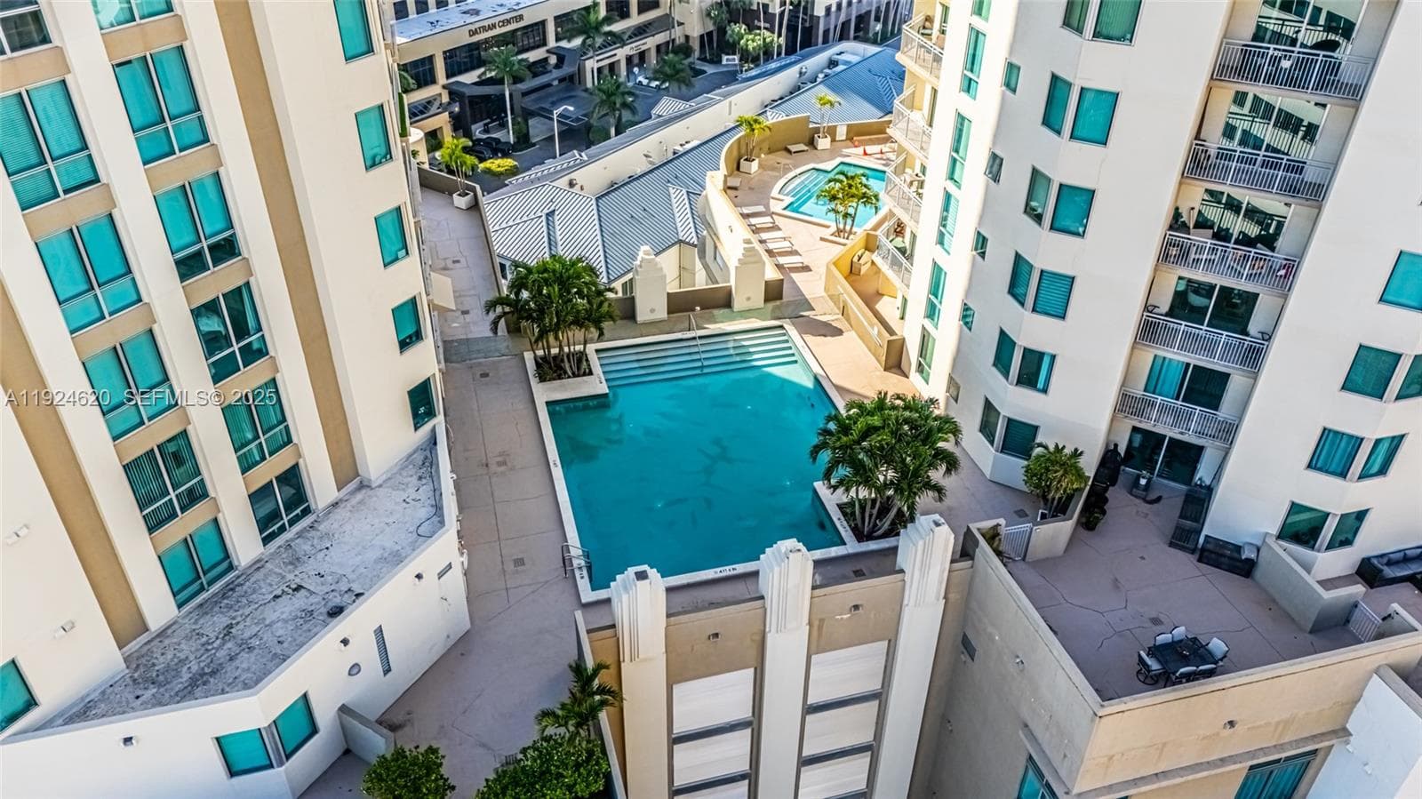9055 SW 73 CT # 809, Miami FL 33156