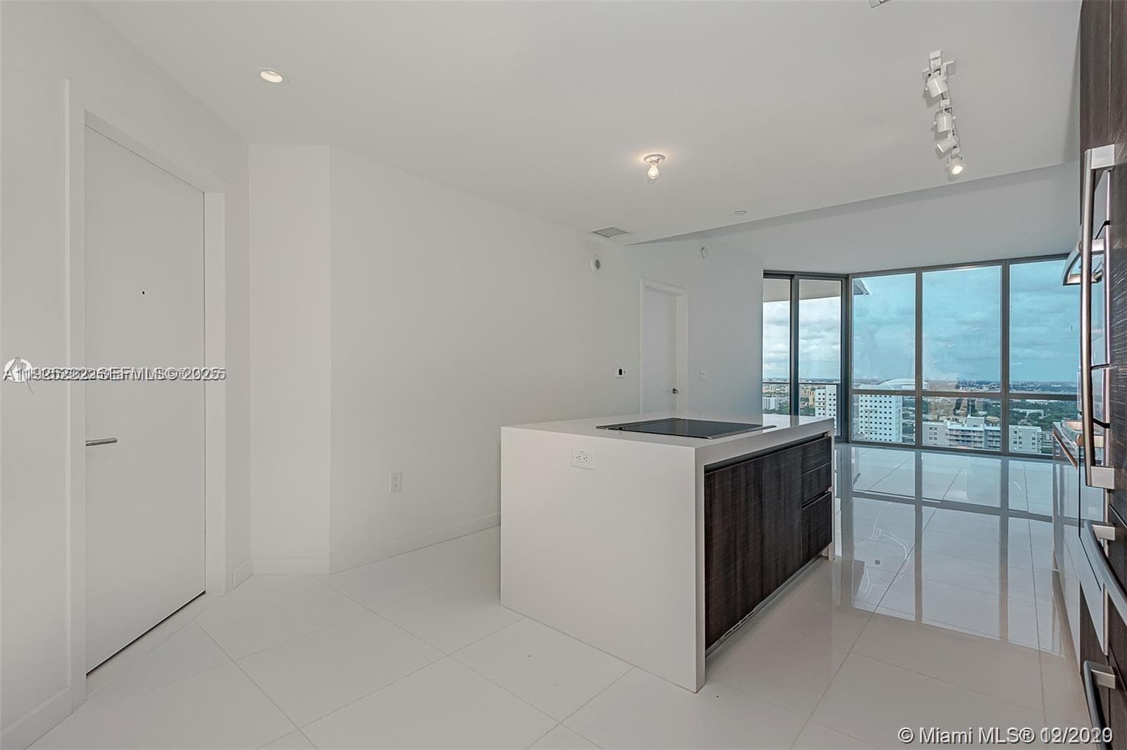 851 NE 1st Ave # 1608, Miami FL 33132