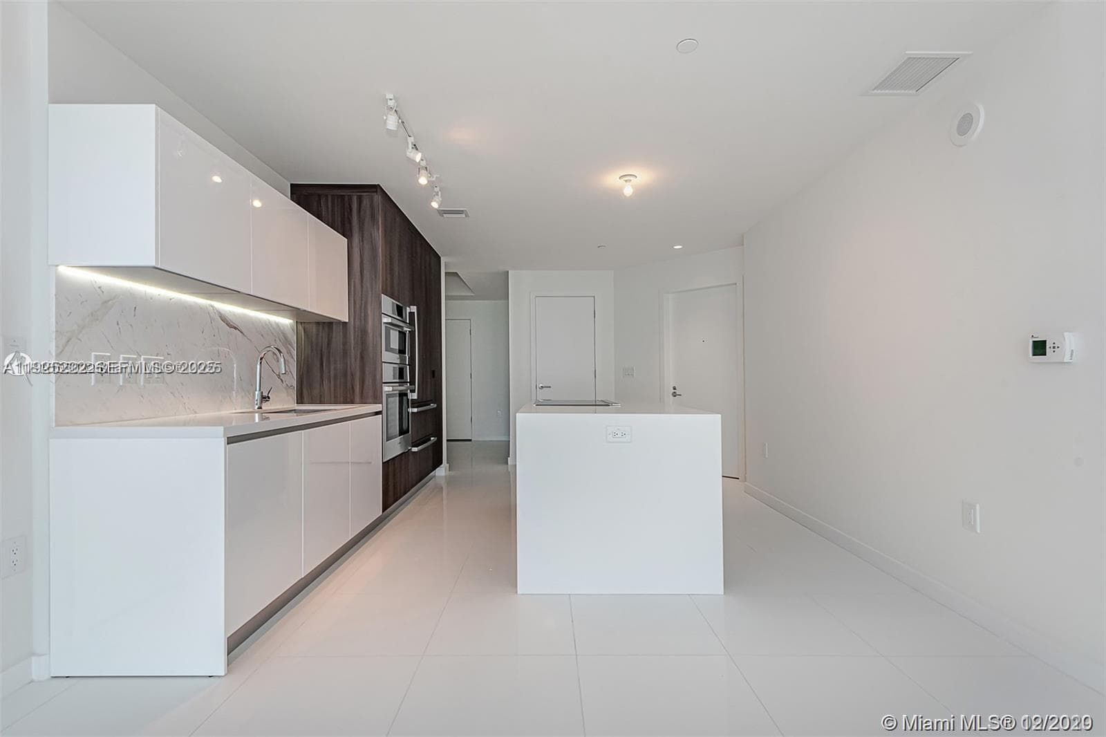 851 NE 1st Ave # 1608, Miami FL 33132