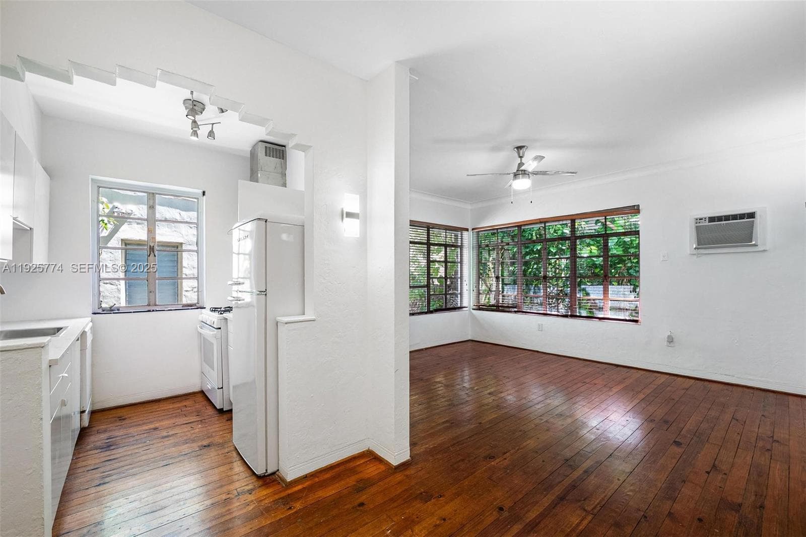 1611 Euclid Ave # 8, Miami Beach FL 33139