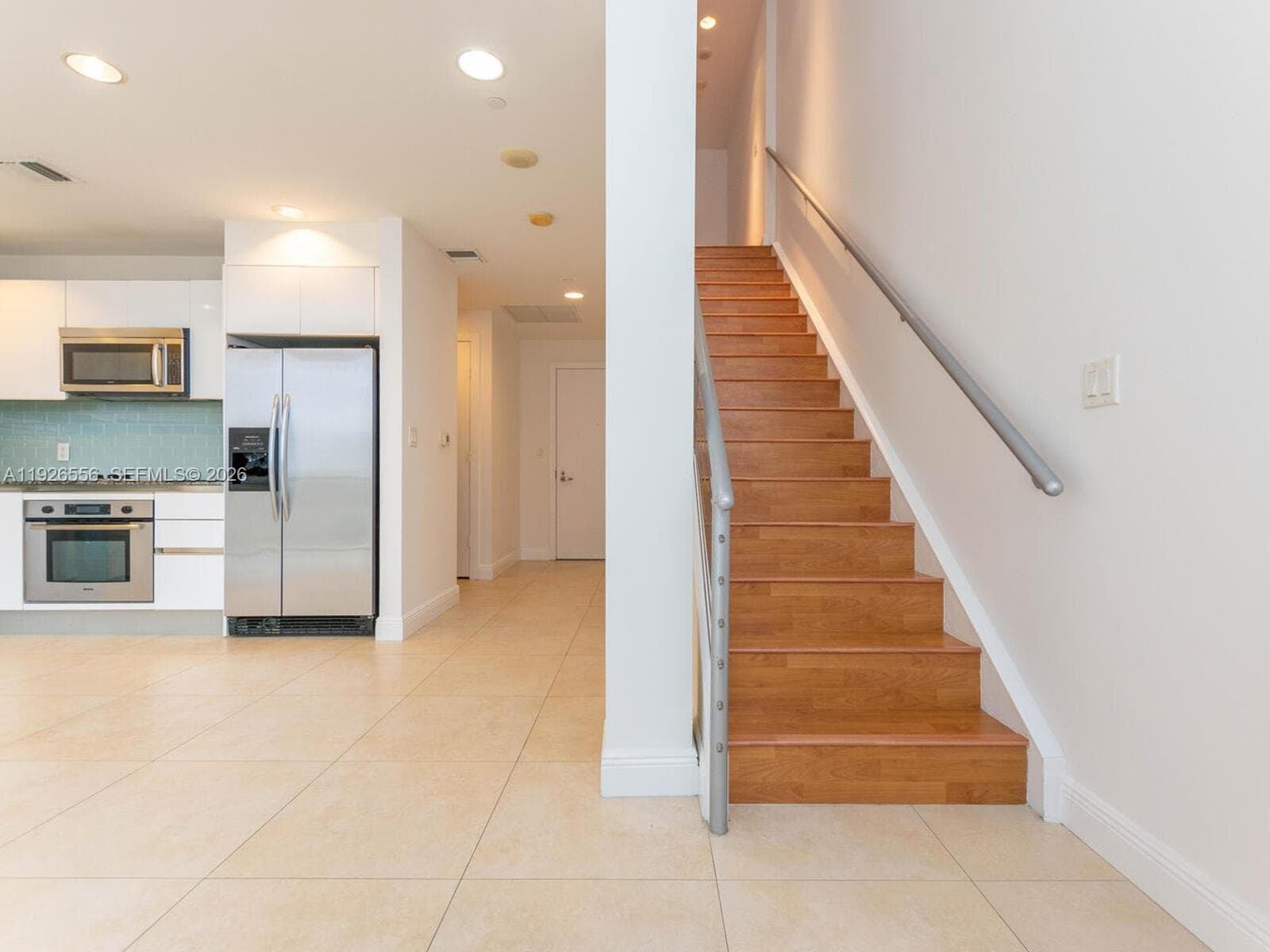 1050 Brickell Ave # 606, Miami FL 33131