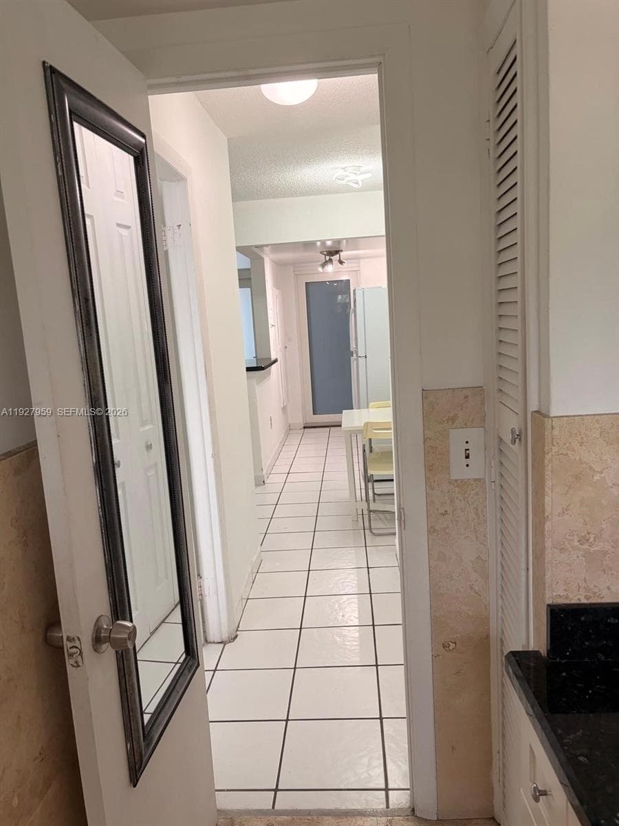 335 Collins Ave # 302, Miami Beach FL 33139
