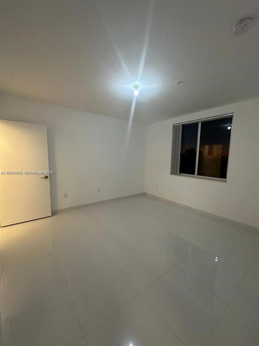 2651 NE 212th Ter # 400, Miami FL 33180