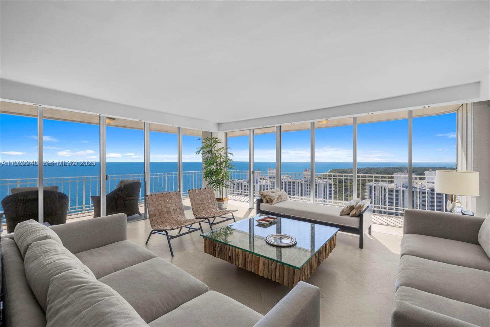881 Ocean Dr # 20A, Key Biscayne FL 33149